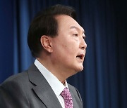 북한매체, 윤 대통령 조롱.."20% 남짓 지지율, 민심의 정확한 평가"
