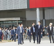 '뉴삼성' 착수한 이재용, 기흥캠퍼스에서 이병철 선대회장 언급한 까닭은 [뒷북비즈]