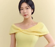 '나는 솔로' 8기 옥순, 여배우급 프로필 공개..연예계 진출해도 되겠어~