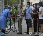 '제로 코로나'·세수 감소에..中 버스 멈추고 공무원 월급 밀려