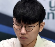 신진서 9단, GS칼텍스배 5연패..선수권전 최다 연속 우승 '한국 바둑 새 역사'