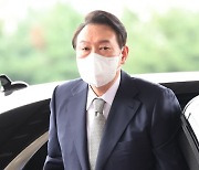 尹 "교육·보건복지 장관 열심히 물색·검증.. 조만간 인선 마무리"