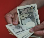 한국 최저임금, 사상 처음으로 일본 앞섰다