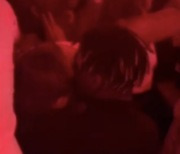 1-7 대패 전날 밤 클럽에서 '광란의 파티' 릴 신입생→2군 강등+벌금 징계