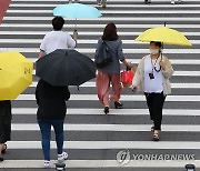 흐리고 남부지방에 빗방울..낮 최고기온 30도