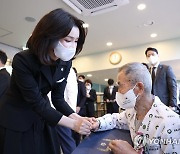 김건희 여사, 수도권·지방 돌며 수해 복구 봉사활동