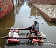 PAKISTAN WEATHER FLOODS