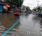 PAKISTAN WEATHER FLOODS