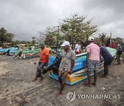 SRI LANKA FISHING