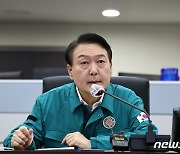 尹대통령 "국민 모두 일상회복 때까지 모든 상황 챙기겠다"