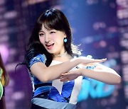 [포토] 아이브 리즈, '오늘따라 더 예쁘네~'