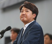 이준석 "윤 대통령, 무엇 때문에 지지율 오르내리는지 파악 못해"