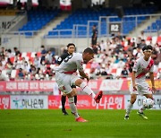 경남FC, 부산과 낙동강 더비 0-1 패.. 5위 탈환 실패