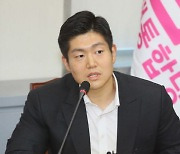 김재섭 "출근길 시민 볼모로"..전장연 "세치혀로 거짓 선동"