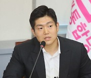 김재섭 "전장연, 출근 시민 볼모로" VS 전장연 "유언비어로 선동 말라"