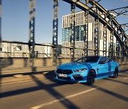 BMW, 럭셔리 스포츠카 뉴 M8 컴페티션 쿠페 등 2종 출시.. 가격 2.4억