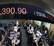 환율 1,390원 돌파..13년5개월 만에 최고