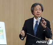 감염병자문위 "재유행 대비 방역조치 효과·영향 분석해야"