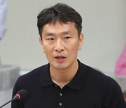 이복현 "수상한 외화송금 늘어날 수 있어..용납 어려운 사고는 CEO 책임져야"