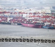 엔저 수렁에 빠진 日, 무역적자 사상 최대