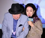 김보연,'김희라 선생님에 기대어' [사진]