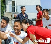 북한, 당 결정 관철 위해 일꾼들의 '경쟁 열의' 고취