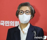 與 윤리위 18일 개최..이준석 "와우 대통령 출국 시점에"