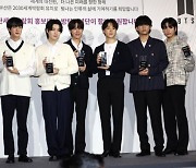 국민 59.8% "BTS 대체복무 찬성"..10~30대는 '반대' 많아