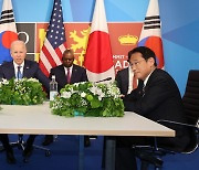 尹-기시다, G20-G7까지  '새 로드맵' 만들까..출발부터 '온도차'