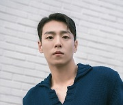 이현우, '오늘도 사랑스럽개' 주연 캐스팅..차은우와 '브로맨스' 예고