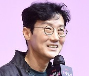 [TD포토] 황동혁 감독 '오징어 게임 시즌2도 기대해주세요'