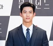 [TD포토] 옥택연 '점점 멋있어지네'