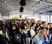 NETHERLANDS SCHIPHOL AIRPORT