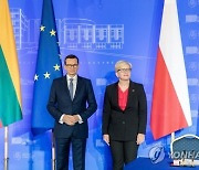 LITHUANIA POLAND DIPLOMACY