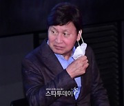 '혈액암 투병' 안성기, 오늘 GV 참석 모습 포착