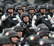 MEXICO-MEXICO CITY-INDEPENDENCE DAY-MILITARY PARADE