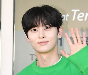 황민현 '안구 정화시켜주는 비주얼'[포토엔HD]