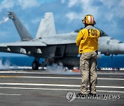 北핵위협 속 美핵항모 23일 입항..핵잠 동해 연합훈련 합류(종합)