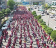 [심층]"월급 빼고 다 올랐다..정부는 반노동 정책 밀어붙여"