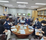 홍태용 김해시장, 김해에 '장애인 특수학교'와 '경남예술교육원' 설립 시급하다