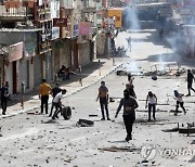 MIDEAST PALESTINIANS CLASHES