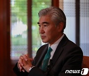 성 김 "전술핵 한반도 재배치 정답 아냐.. 평화 유지 악영향"