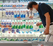 우유 가격 리터당 3000원 현실될까..인상 폭 '관건'