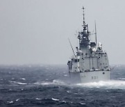 바이든 "군사개입" 발언 이틀 뒤 美군함 대만해협 해항