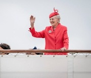 82세 덴마크 여왕, 英 여왕 장례식 참석 후 코로나19 확진