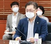 산업차관 "전기요금 상한 5→10원 검토, 에너지 다소비 기업 요금 차등 검토"