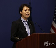 윤석열 대통령과 구테흐스 유엔 사무총장 면담 브리핑하는 김은혜 홍보수석