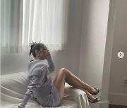 '유지태♥' 김효진, 다리가 '168cm'의 절반..놀라운 극세사 각선미