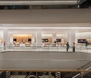 Apple's fourth store opens in Lotte World Mall on Saturday