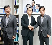 이민근 안산시장, 국회 찾아 김철민·고영인 국회의원과 시 발전 방안 논의